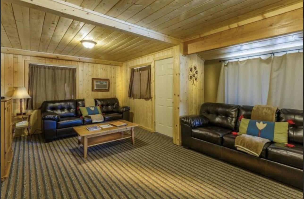 Sleepy Hollow Cabins And Hotel Crestline Exterior foto