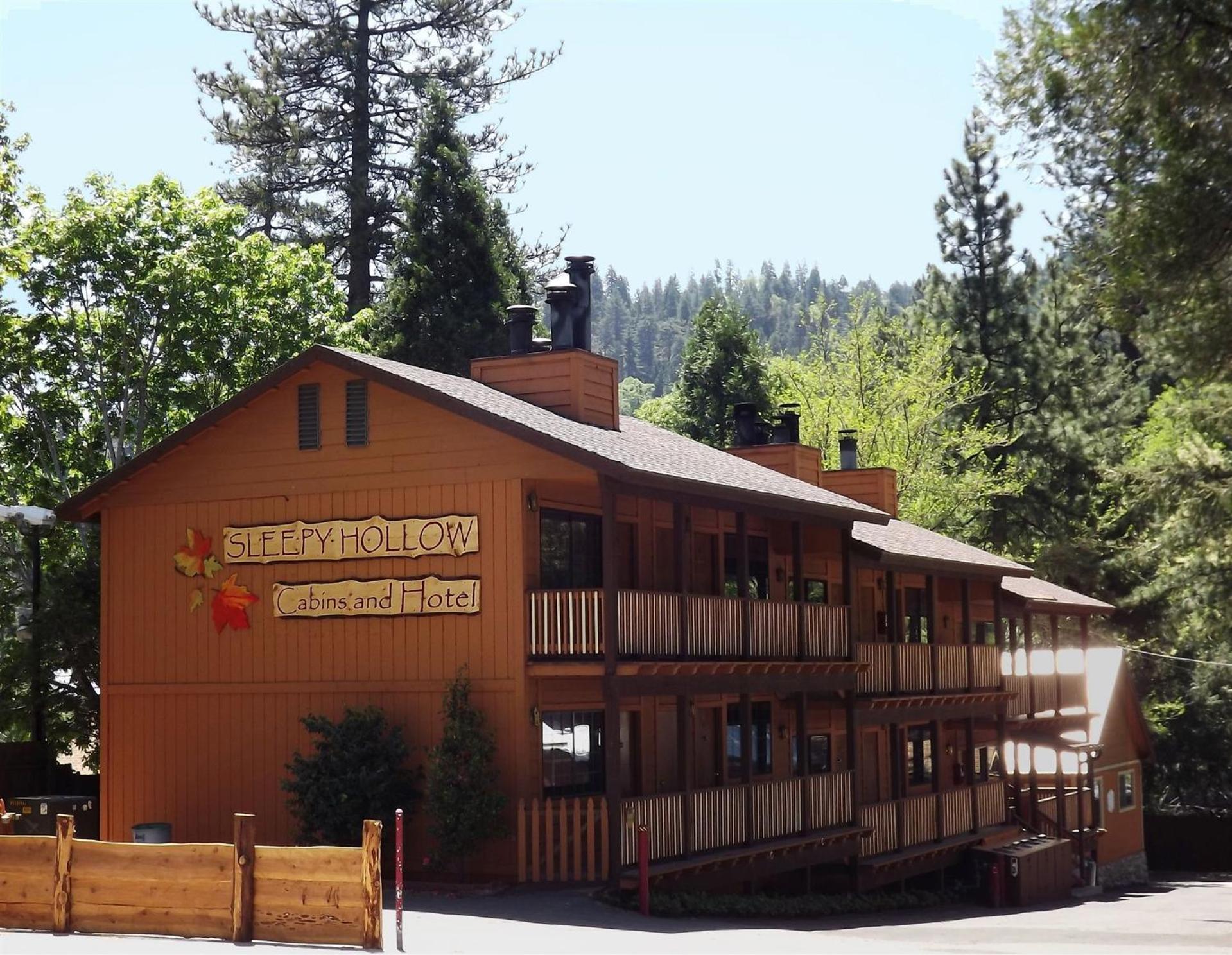 Sleepy Hollow Cabins And Hotel Crestline Exterior foto