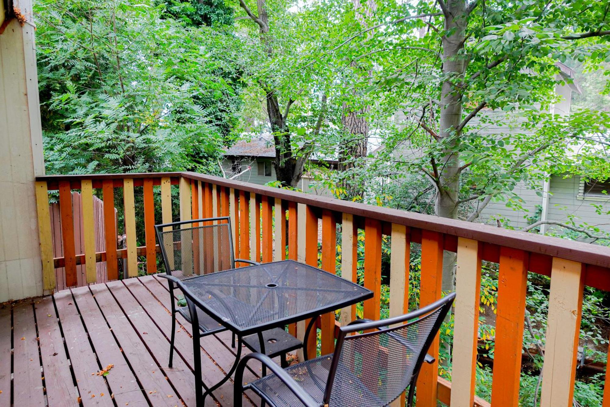 Sleepy Hollow Cabins And Hotel Crestline Exterior foto