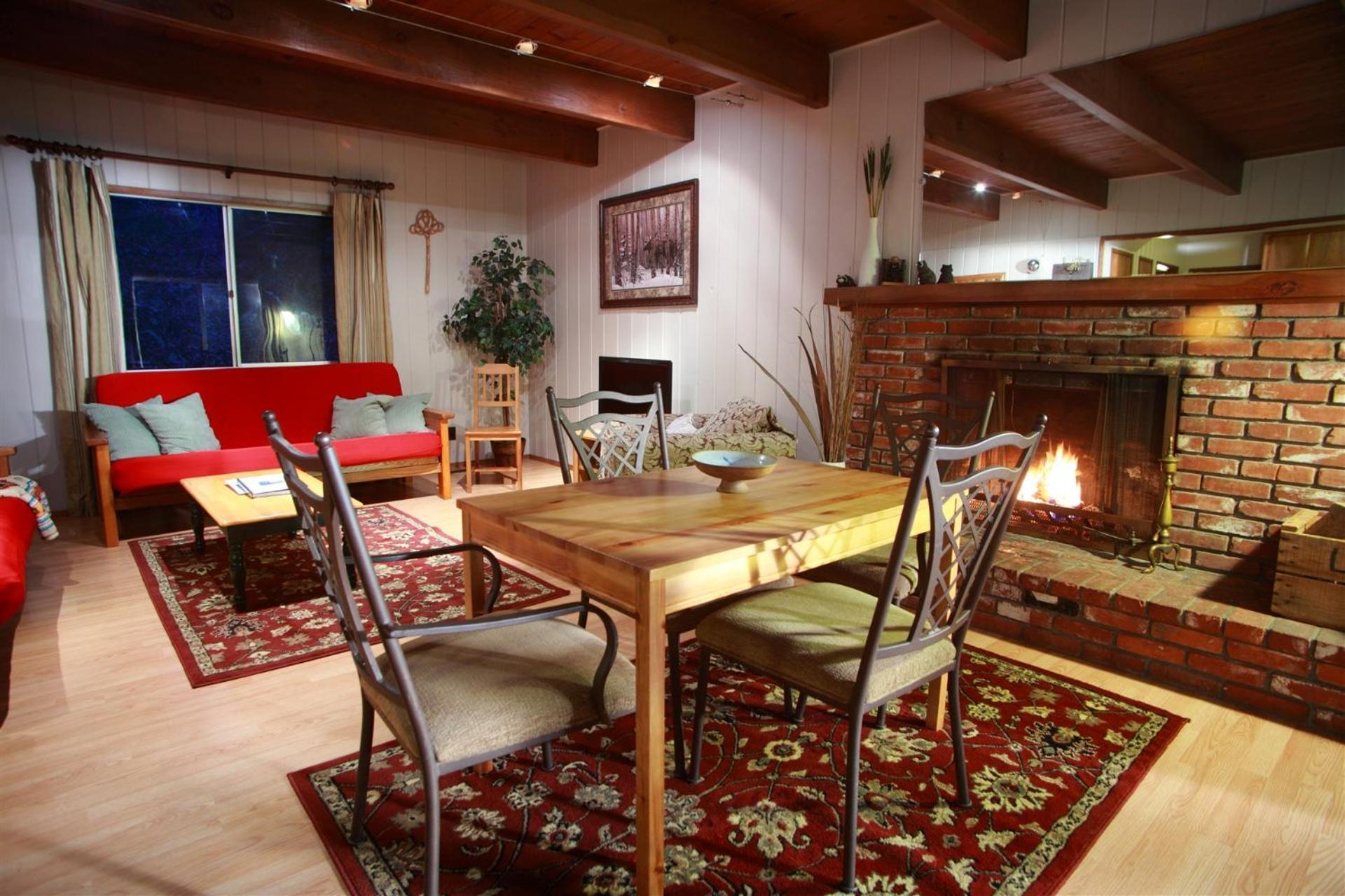 Sleepy Hollow Cabins And Hotel Crestline Exterior foto